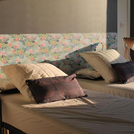 Plein Sud Avec Jacuzzi Privatif Et Parking Prive Lägenhet Sarlat-la-Canéda Exteriör bild